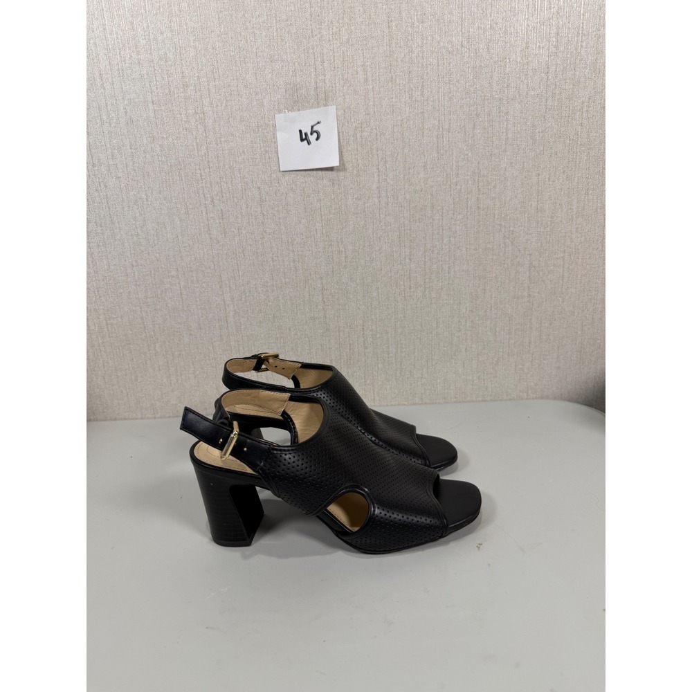 Liz Claiborne memory foam sandals Women‎ size 7M